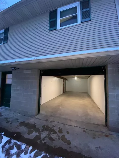 Exterior - 6127 Brooklyn, Jackson, MI 49201 photo 4 of 16