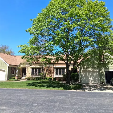 17652 Woodbridge #2, Spring Lake, MI 49456