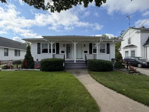 516 E Savidge, Spring Lake, MI 49456