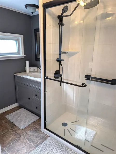 Bath - 4279 20th, Dorr, MI 49323 photo 1 of 2