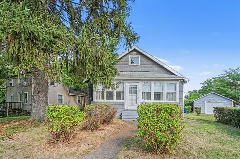 1217 E Vine, Kalamazoo, MI 49001