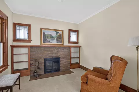 Living - 403 S Wisner, Jackson, MI 49203 photo 6 of 6