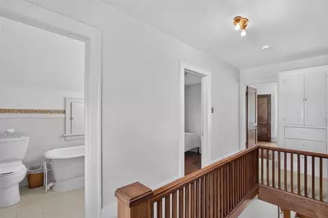 Entry Way - 403 S Wisner, Jackson, MI 49203 photo 2 of 6