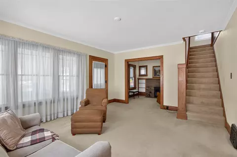 Living - 403 S Wisner, Jackson, MI 49203 photo 1 of 6