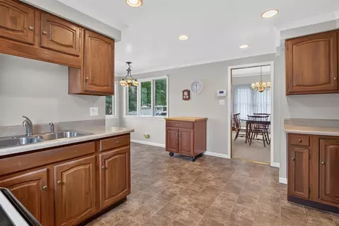 Kitchen - 403 S Wisner, Jackson, MI 49203 photo 4 of 5
