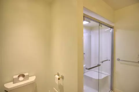 Bath - 4890 Mill, Jackson, MI 49201 photo 3 of 13