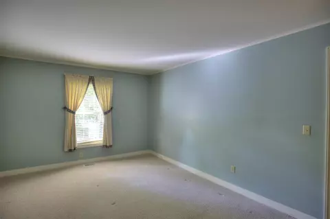 Bedroom - 4890 Mill, Jackson, MI 49201 photo 6 of 15