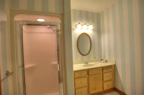 Bath - 4890 Mill, Jackson, MI 49201 photo 13 of 13