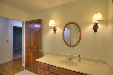 Bath - 4890 Mill, Jackson, MI 49201 photo 2 of 13