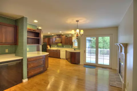 Kitchen - 4890 Mill, Jackson, MI 49201 photo 2 of 11