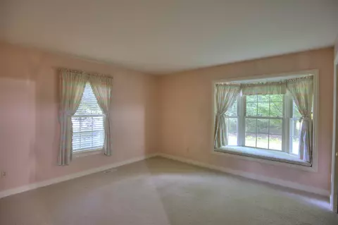 Bedroom - 4890 Mill, Jackson, MI 49201 photo 1 of 15