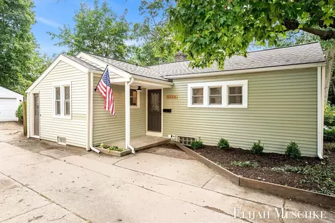 1034 Griswold, Grand Rapids, MI 49507