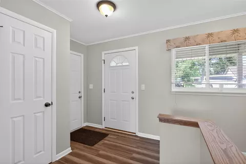 Entry Way - 11939 Greenbriar, Jerome, MI 49249 photo 1 of 6