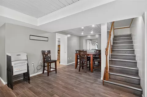 Entry Way - 11939 Greenbriar, Jerome, MI 49249 photo 4 of 6