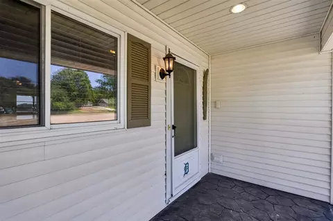 Exterior - 11939 Greenbriar, Jerome, MI 49249 photo 9 of 16