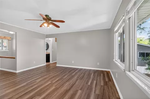 Living - 11939 Greenbriar, Jerome, MI 49249 photo 2 of 9