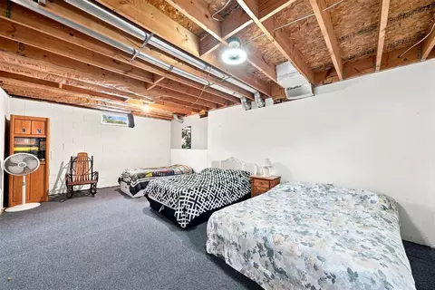 Bedroom - 2020 Lakeview, Alanson, MI 49706 photo 8 of 9