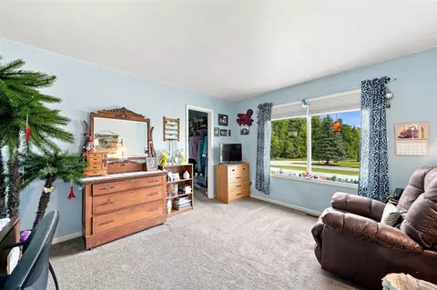 Bedroom - 2020 Lakeview, Alanson, MI 49706 photo 3 of 9