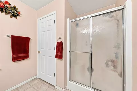 Bath - 2020 Lakeview, Alanson, MI 49706 photo 2 of 5