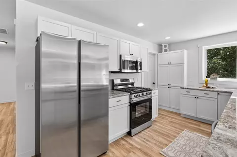 Kitchen - 57160 Highfield, Three Rivers, MI 49093 photo 4 of 4