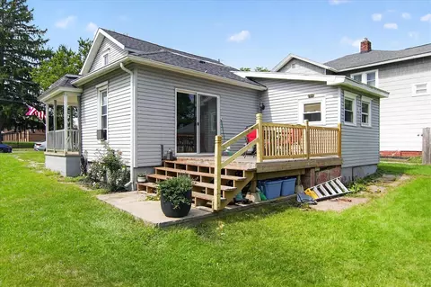 Exterior - 813 Backus, Jackson, MI 49202 photo 7 of 10