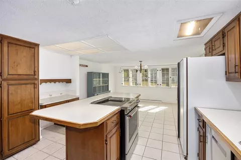 Kitchen - 122 Elm, Carson City, MI 48811 photo 2 of 3