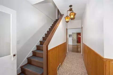 Entry Way - 122 Elm, Carson City, MI 48811 photo 2 of 3