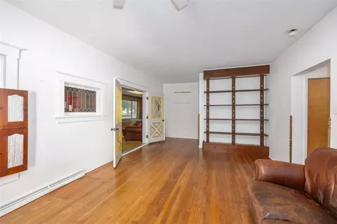 Living - 122 Elm, Carson City, MI 48811 photo 2 of 3