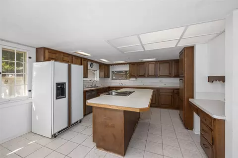 Kitchen - 122 Elm, Carson City, MI 48811 photo 3 of 3