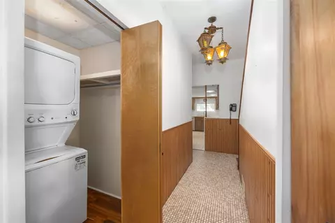 Entry Way - 122 Elm, Carson City, MI 48811 photo 1 of 3
