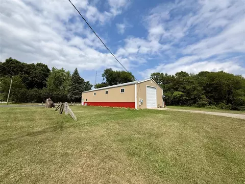 4111 Beck, Jonesville, MI 49250
