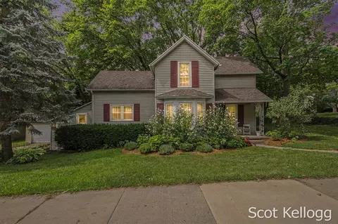 1800 Boston, Grand Rapids, MI 49506