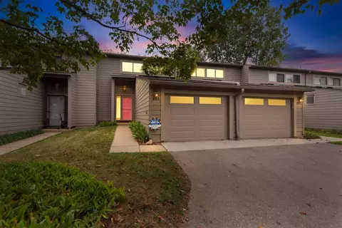 605 Watersedge, Ann Arbor, MI 48105