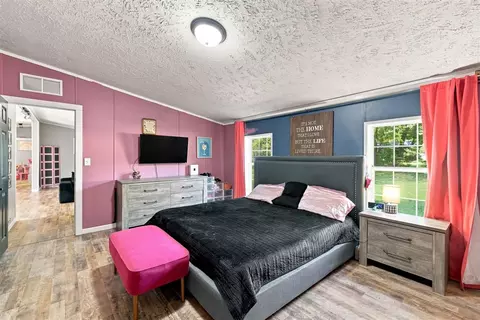 Bedroom - 7460 Pine Rdg, Belding, MI 48809 photo 2 of 6
