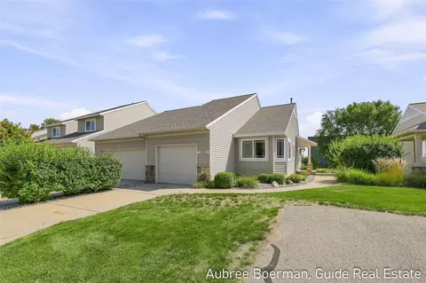 6440 Stoney Crk, Hudsonville, MI 49426