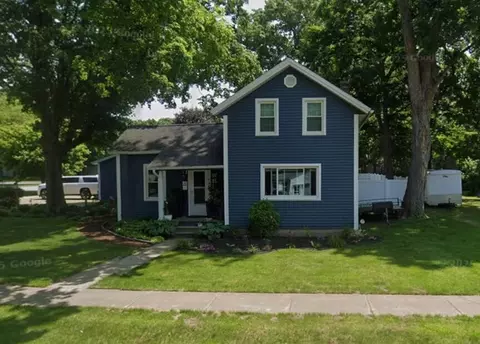 230 E Vienna, Schoolcraft, MI 49087