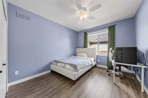 Bedroom - 23110 Merlene, Macomb, MI 48042 photo 3 of 8