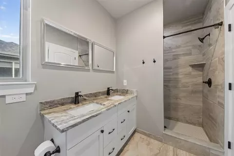 Bath - 23110 Merlene, Macomb, MI 48042 photo 2 of 4