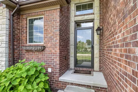 Entry Way - 23110 Merlene, Macomb, MI 48042 photo 1 of 7