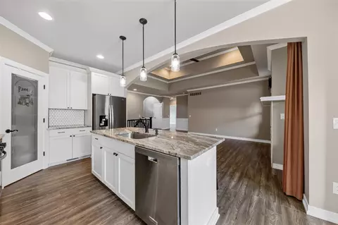 Kitchen - 23110 Merlene, Macomb, MI 48042 photo 6 of 6
