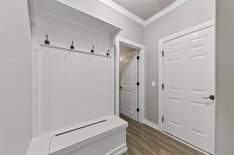 Entry Way - 23110 Merlene, Macomb, MI 48042 photo 3 of 7