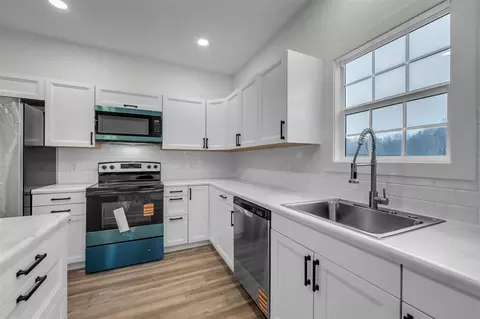 Kitchen - 722 Imagine, Cassopolis, MI 49031 photo 1 of 2