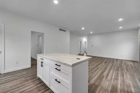Entry Way - 722 Imagine, Cassopolis, MI 49031 photo 1 of 1