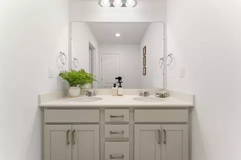 Bath - 5543 E Spaniel, Ann Arbor, MI 48108 photo 6 of 6