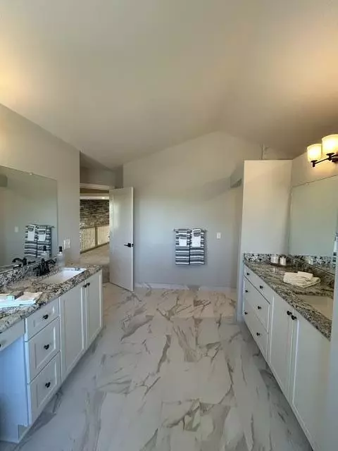 Bath - 11730 Hillside, Dexter, MI 48130 photo 3 of 10