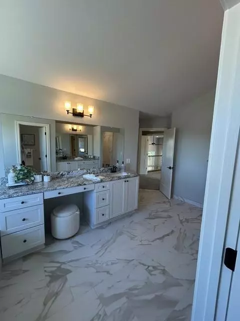 Bath - 11730 Hillside, Dexter, MI 48130 photo 2 of 10