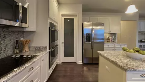 Kitchen - 11730 Hillside, Dexter, MI 48130 photo 3 of 4