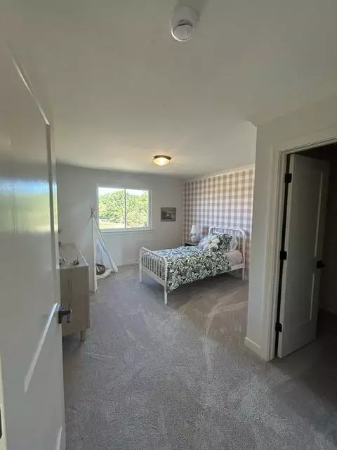 Bedroom - 11730 Hillside, Dexter, MI 48130 photo 3 of 6