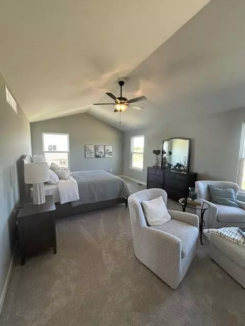 Bedroom - 11730 Hillside, Dexter, MI 48130 photo 5 of 6