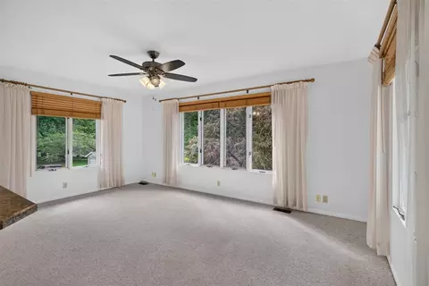 Living - 1521 Jericho, Jackson, MI 49203 photo 7 of 7